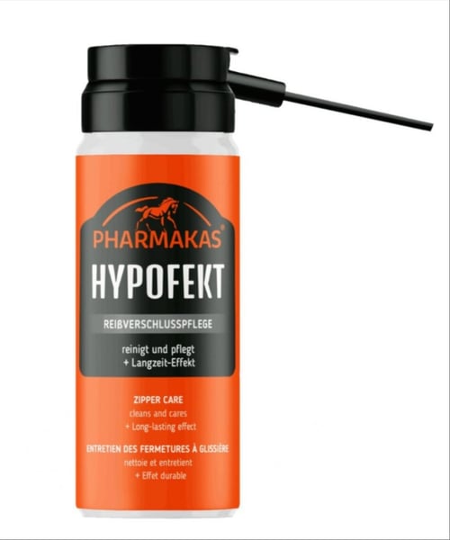 Flaske med Pharmakas Hypofekt, et sortiment til pleje og rengøring af lynlåse med langtidsholdbar effekt. (1)