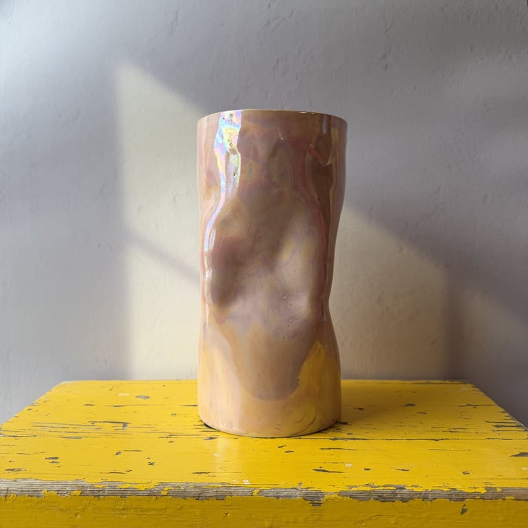 Krøllet vase lyserød