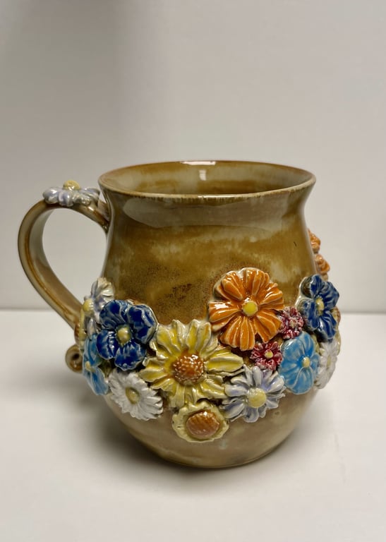 Keramik Krus - med blomster, brun billede 2
