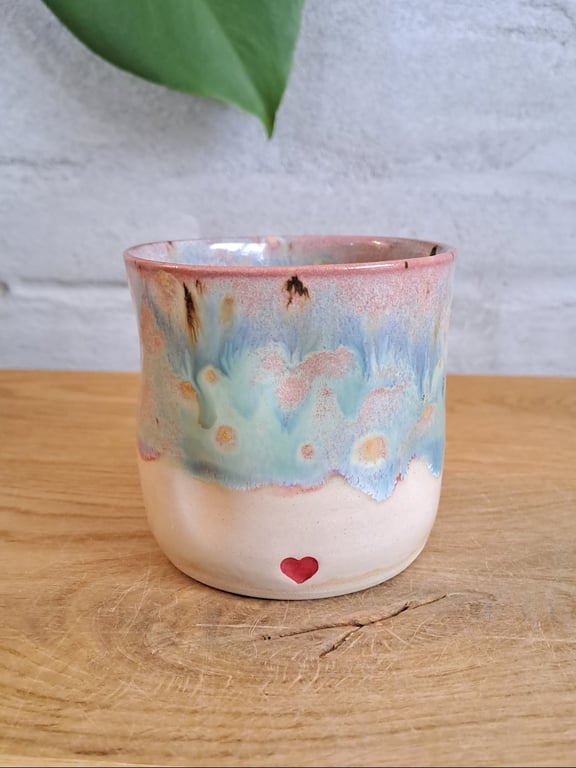 Oneheart bumle koppen kan indeholde 300 ml.