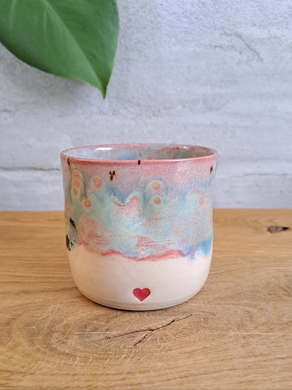 Oneheart bumle koppen kan indeholde 300 ml.