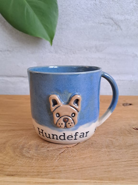 Hundefar koppen kan indeholde 350 ml.