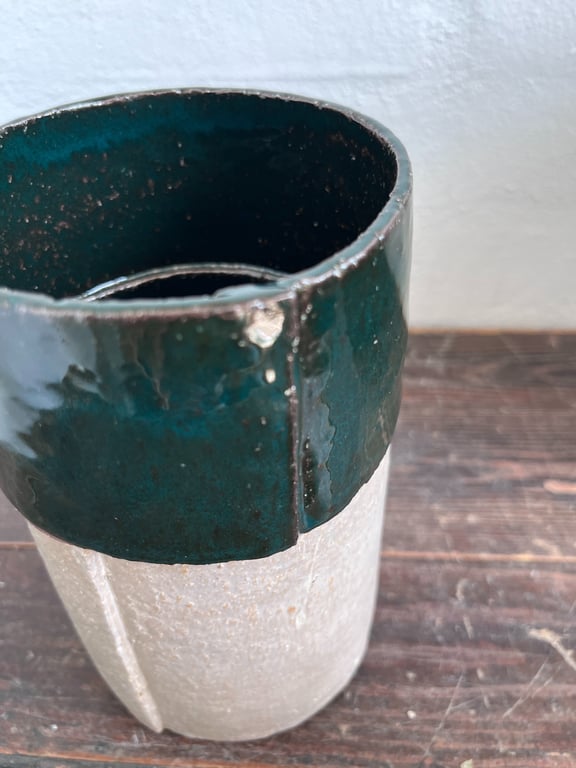 Vase med overlap, flaskegrøn/beige stor billede 3