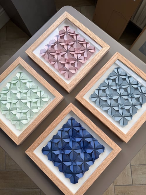 20x20cm, foldet værk, lys grøn, indrammet  (2)