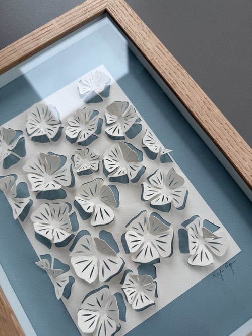 A4, 3D papercut, dueblå, indrammet  (3)