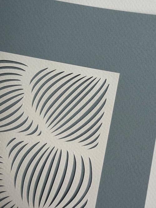 A4, papercut, dueblå, indrammet  (2)