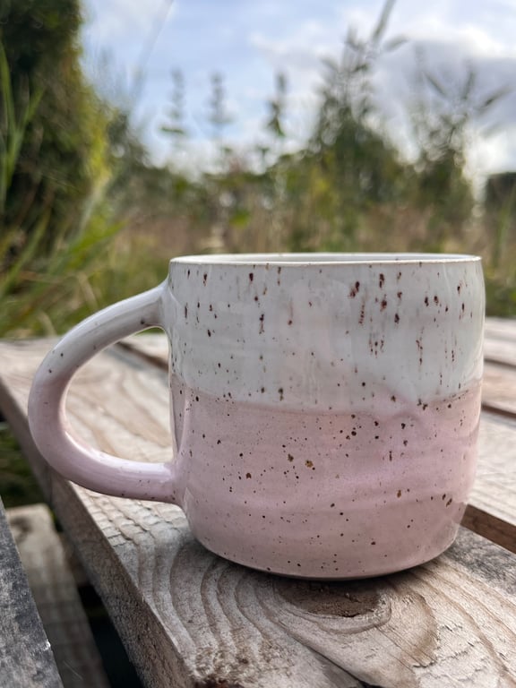 Lyserød mormor kop. 340 ml. H: 8 cm billede 2