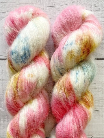 Garn: Håndfarvet fra M-L Sjøgren - Suri Alpaca Silk billede 6