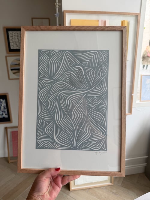 A3, papercut, dueblå, indrammet  (2)