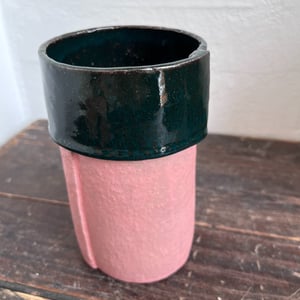Vase med overlap, lyserød/grøn , lille – produktbillede
