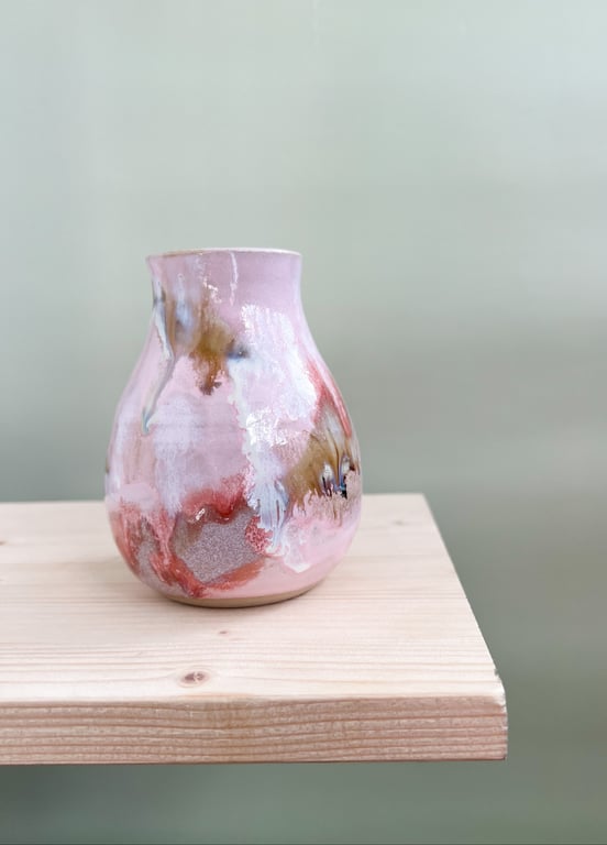 Rosa twist vase