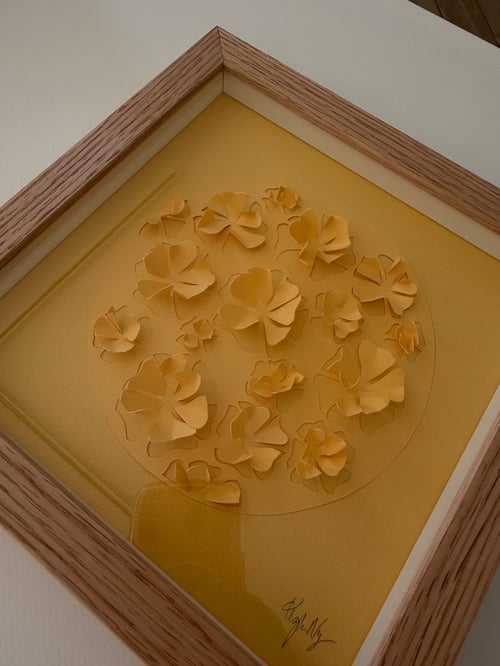 20x20cm, papercut, pastelgul, indrammet  (5)