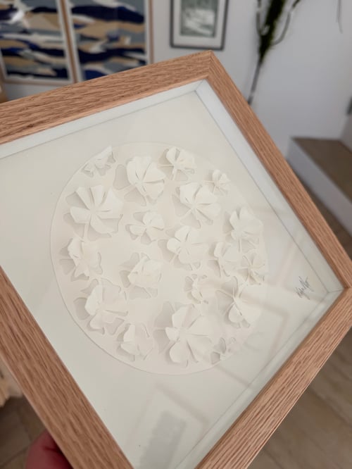 20x20cm, 3D papercut, hvid, indrammet  (2)