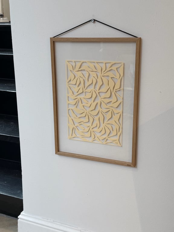 A3, papercut, pastelgul, indrammet i Moebe ramme 