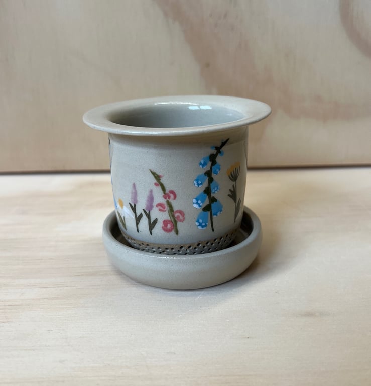 Te-æg med underskål - Flora-design 