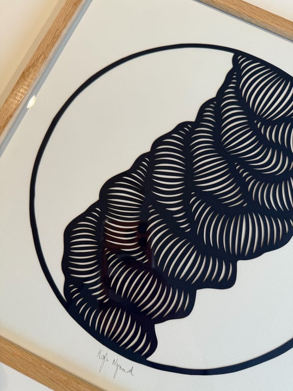 30x30cm, papercut, marineblå, indrammet  billede 2