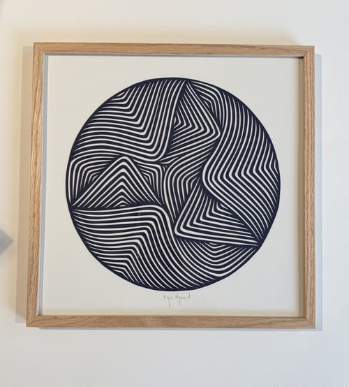 30x30cm, papercut, marineblå, indrammet 