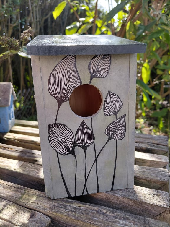 Den der finder blomster