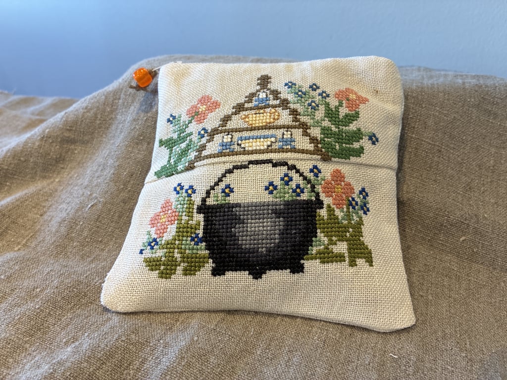 Pung med broderi 