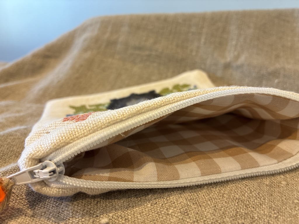Pung med broderi  billede 3