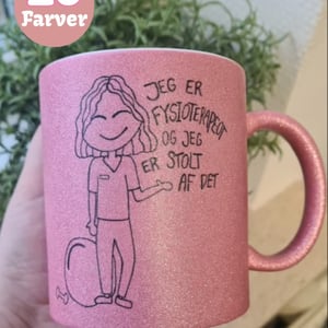 Krus: Jeg er fysioterapeut og jeg er stolt af det (langt hår) – produktbillede