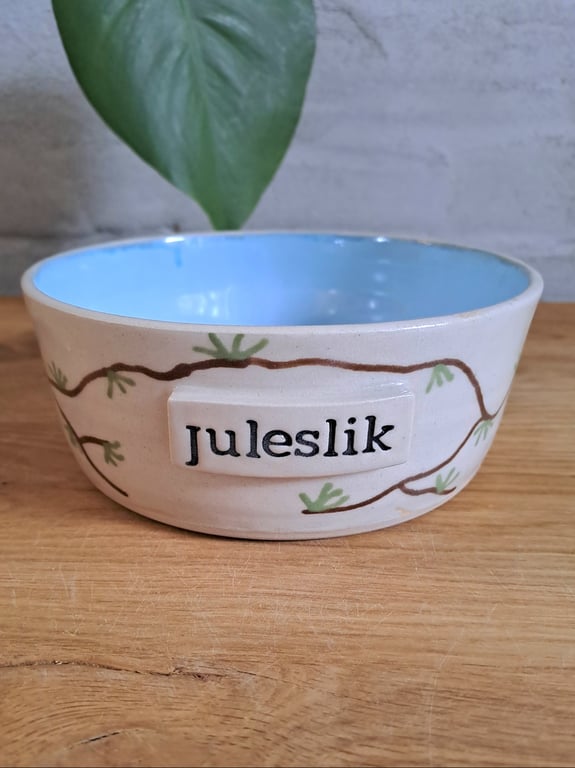 Juleslik skålen er 15 cm i diameter og 6 cm høj