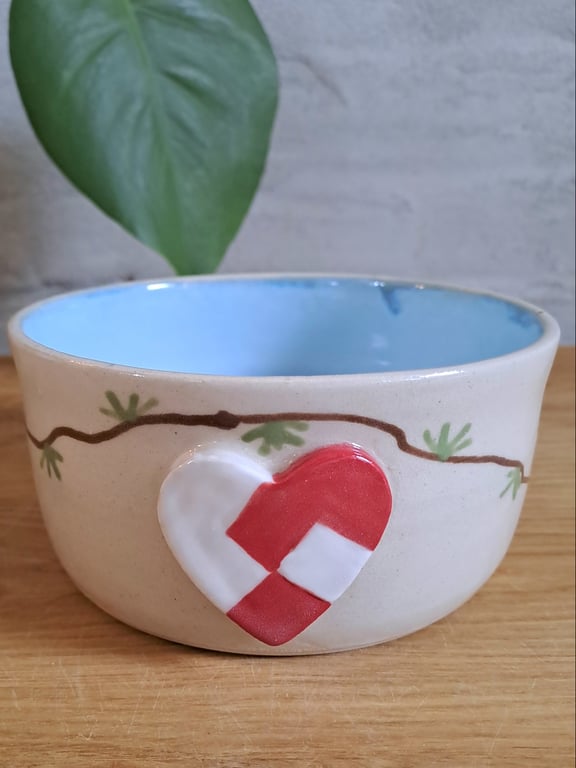 Julehygge skålen er 13,5 cm i diameter og 7 cm høj billede 2