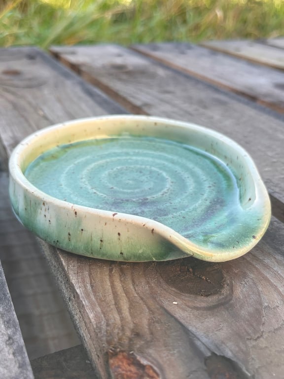 Grøn Spoonrest . D: 12,5 cm
