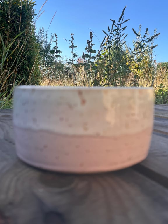 Lyserød slikskål. D: 12,5. H: 6,5 cm billede 2