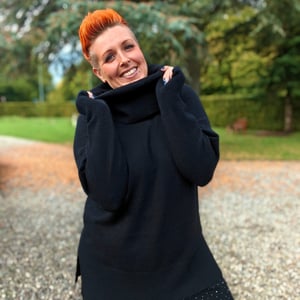 Adele Strik Sort – produktbillede
