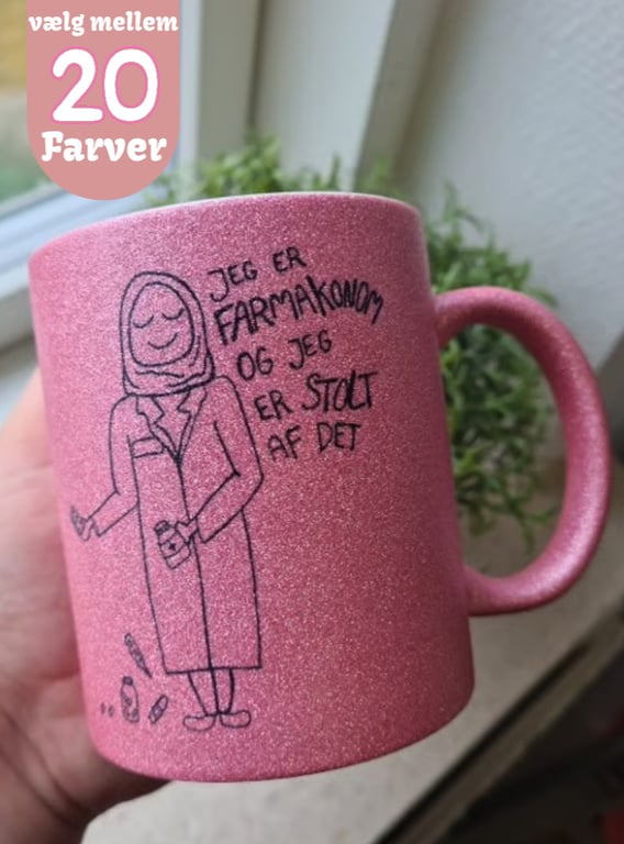 Krus: Jeg er farmakonom og jeg er stolt af det (med tørklæde)