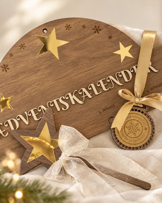 Magisk Julekit – Adventskalender, tryllestav &amp; juleemblem