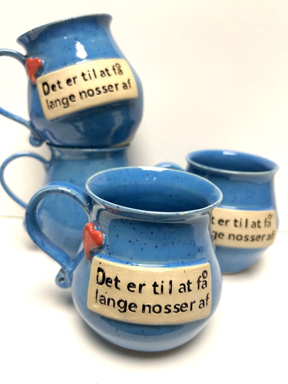 Keramik krus med tekst - Det er til at få lange løg af.  billede 2