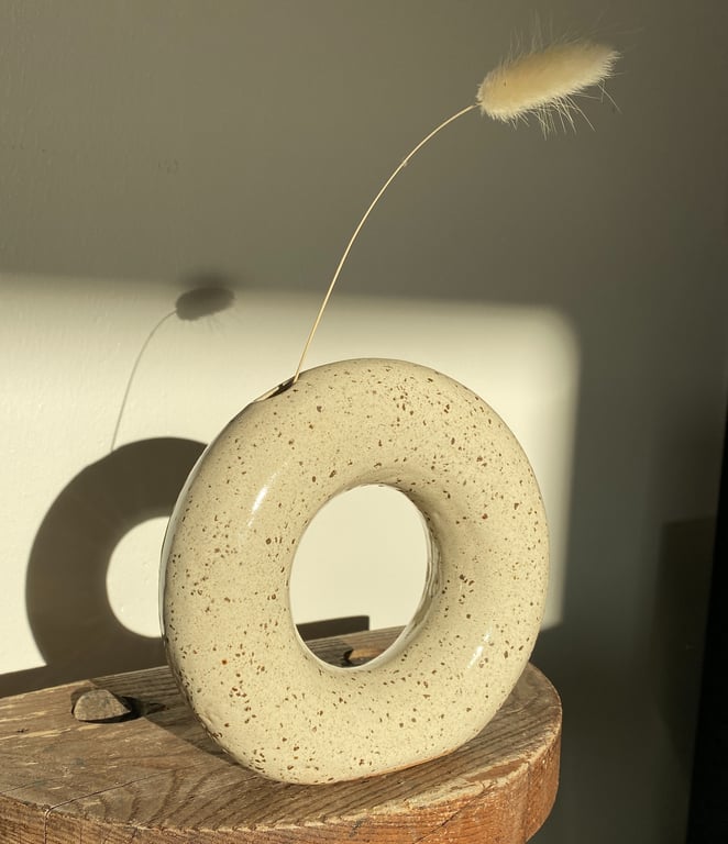 Donutvase med enkelt hul