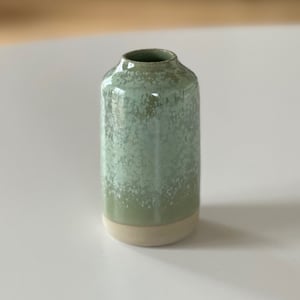 Vase, kobbergrøn - 10 cm – produktbillede