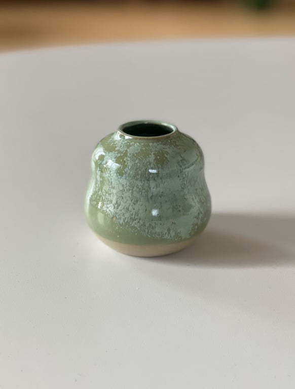 Lille buet vase, kobbergrøn billede 3