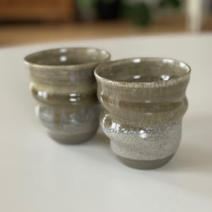 Cortado kop - spiral, skifergrå/creme – produktbillede