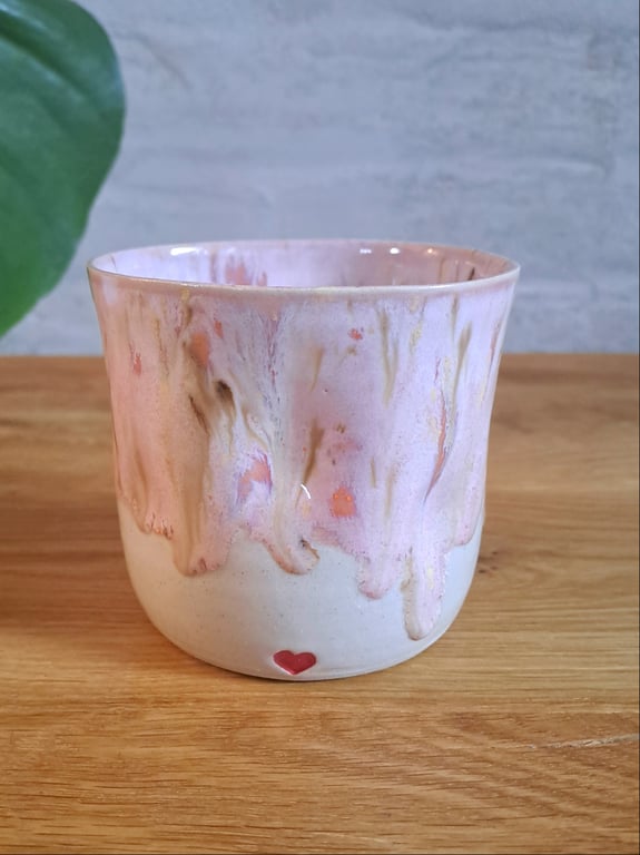 Oneheart bumle koppen kan indeholde 300 ml.