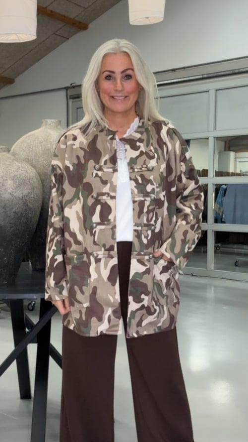 Jade viscose cardigan, Camouflage. Onesize str. 38-48. (1)