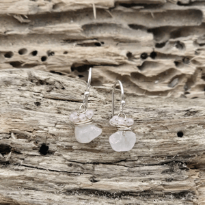 Ørekroge med rosakvarts. – produktbillede