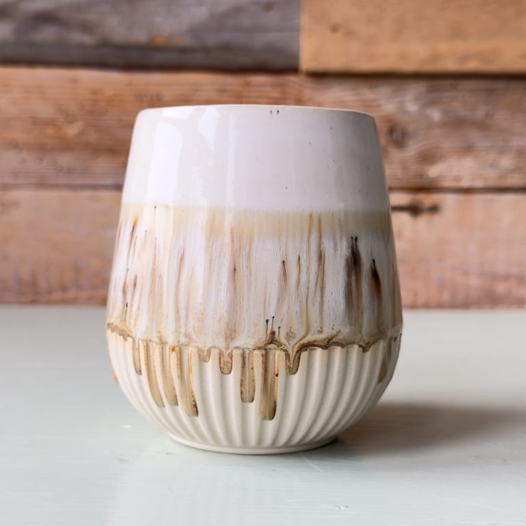 Dråbekop i neutrale farver