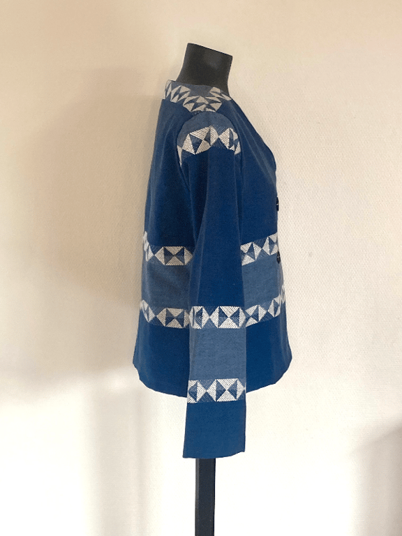 Dobbeltradet jakke i blå billede 3