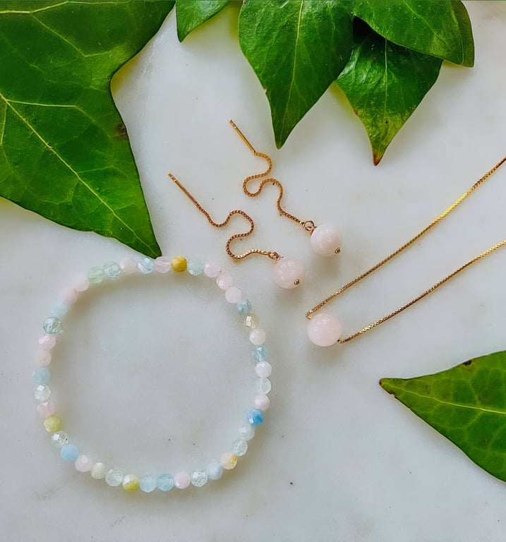 Smykkesæt med Morganit