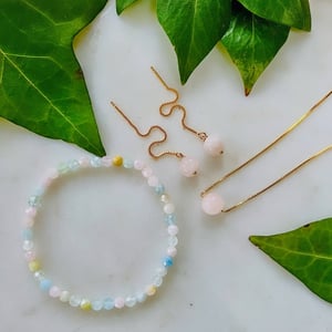 Smykkesæt med Morganit – produktbillede