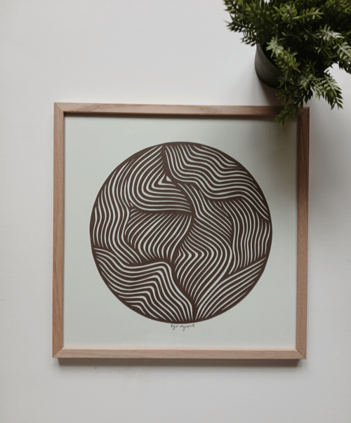 30x30cm papercut, støvet brun, indrammet 