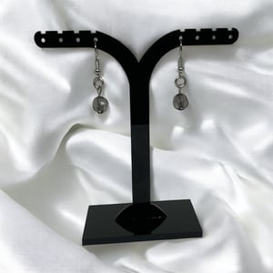 Sorte øreringe  – produktbillede