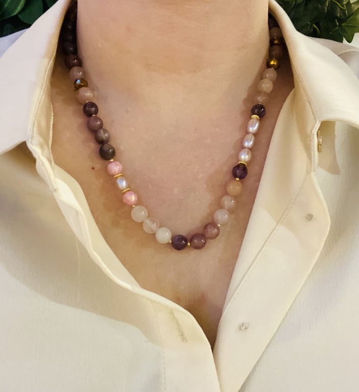 Ametyst og Jordbærkvarts halskæde