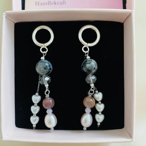 Labradorit og Jordbærkvarts  – produktbillede