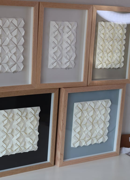 30x30cm foldet papirværk, dueblå, indrammet billede 3