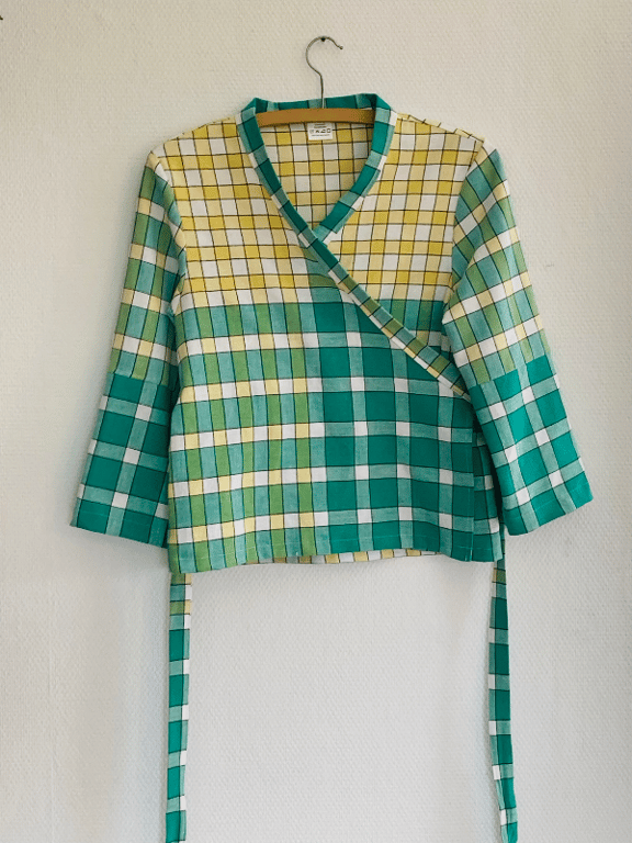 Winnie-bindebluse i 50’er tern